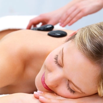 Massage aux Pierres Chaudes